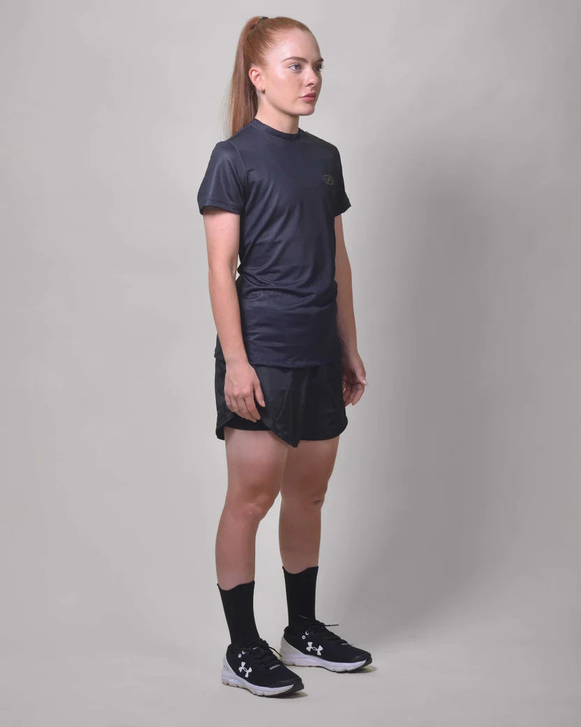 POLERA RUNNING TINIEBLA Mujer