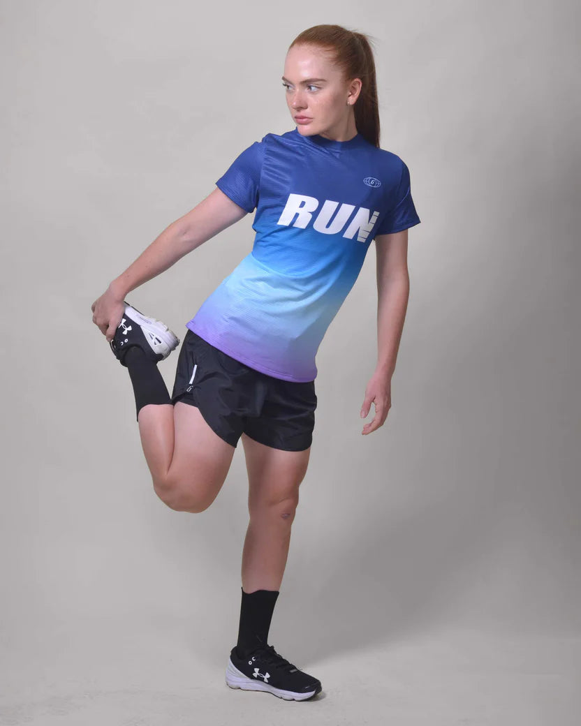POLERA RUNNING CELESTE Mujer